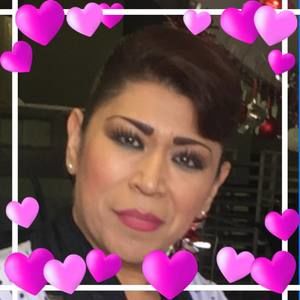 Meet your Posher, Elvia